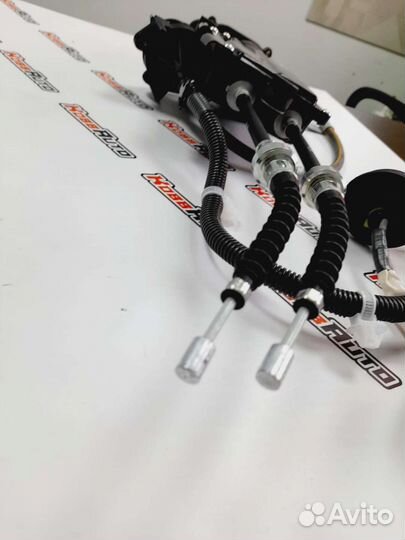 Электрический стояночный тормоз Mitsubishi Pajero