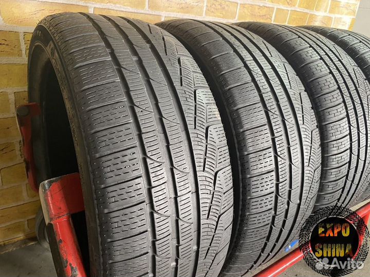 Pirelli Winter Sottozero 240 Serie II 275/35 R20 и 245/40 R20 102V