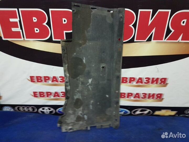 Защита днища кузова правая Audi A6 C7 2012