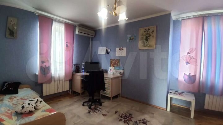 Дом 216,8 м² на участке 8,8 сот.