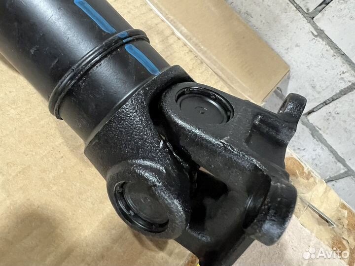 Карданный вал hyundai grand starex 491004H700