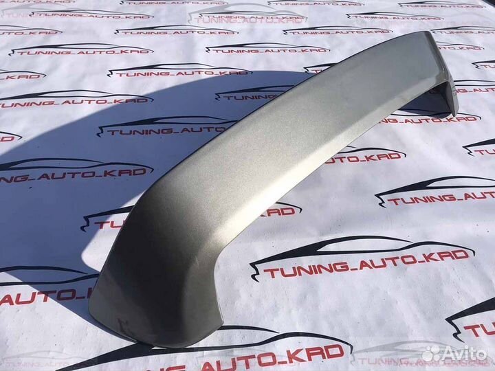 Спойлер на верх Ниссан Nissan Juke L8341