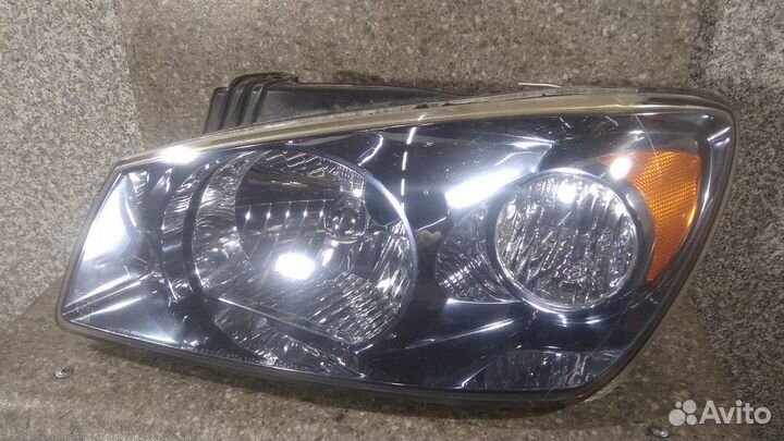Фара Kia Cerato