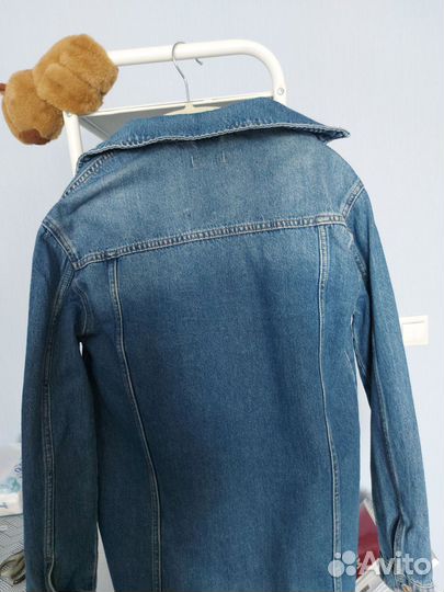 Длинная джинсовая куртка de facto, как плащ (S)