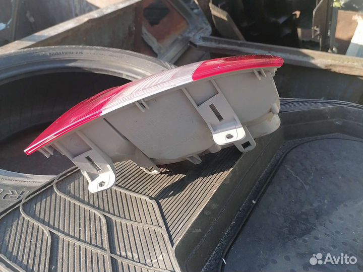 Фонарь задний левый. Шкода рапид 2016
