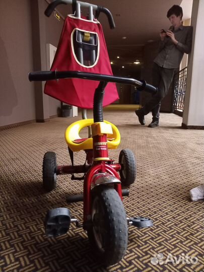 Детский велосипед с ручкой бу