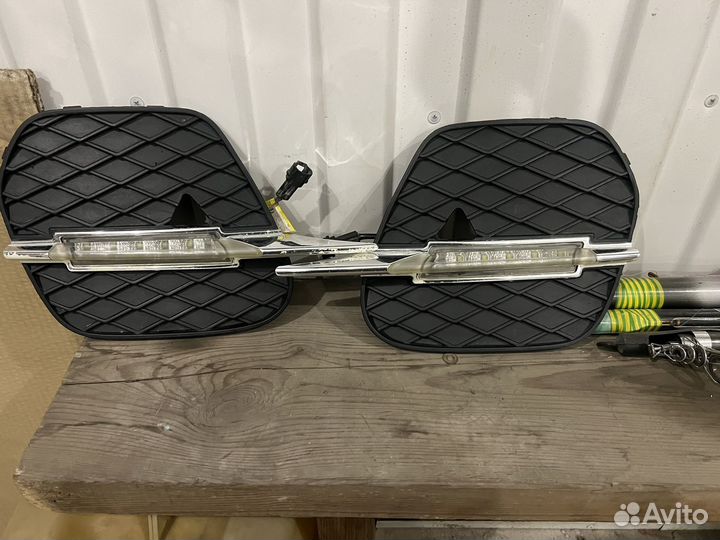 Заглушки в передний бампер с Диодами на бмв Х5