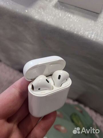 Беспроводные наушники apple airpods