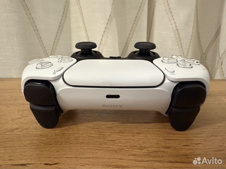 Геймпад PlayStation 5 DualSense
