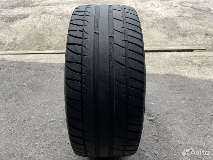 Tigar High Performance 215/45 R16