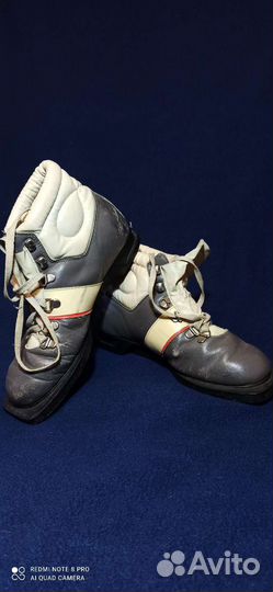 Лыжные ботинки Чехия, винтаж 70-80 гг., кожаные