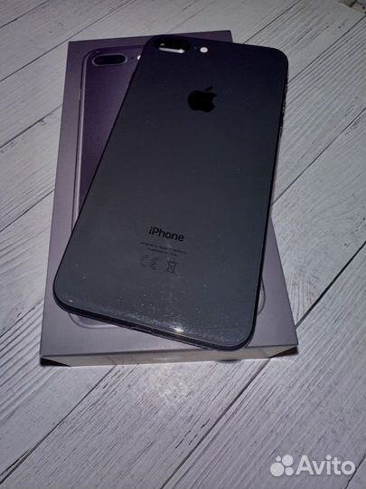 iPhone 8 Plus, 64 ГБ
