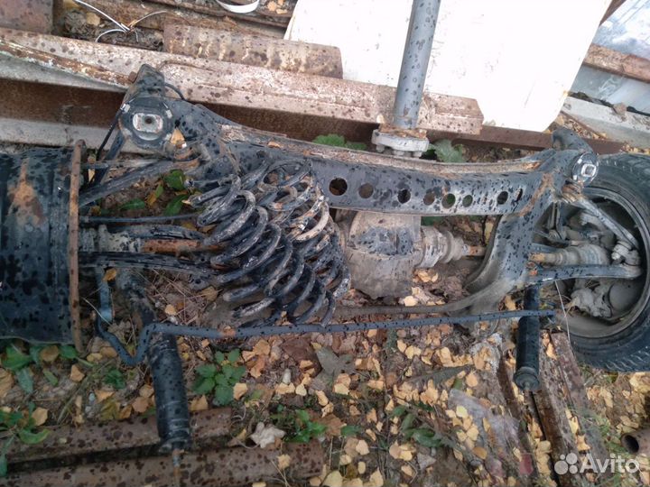 W210 задний редуктор в зборе с подрамником