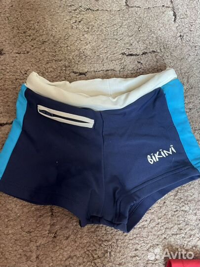 Пакетом.Плавки, кепки, майка пляжная