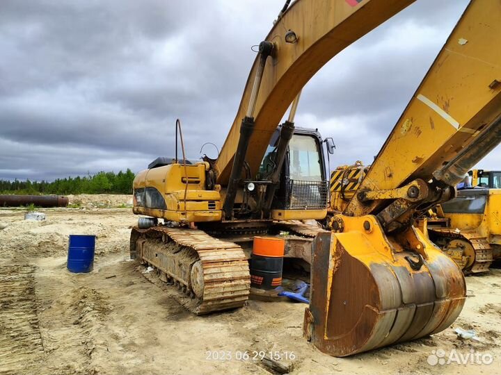 Гусеничный экскаватор CAT 336D L, 2010