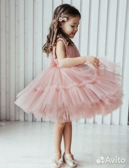 Нарядное платье 110-116