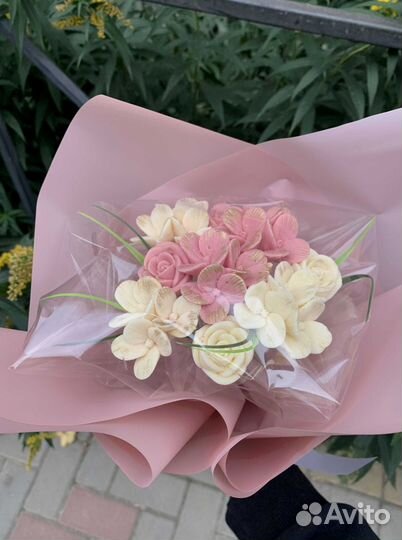 Сладкий подарок девушке