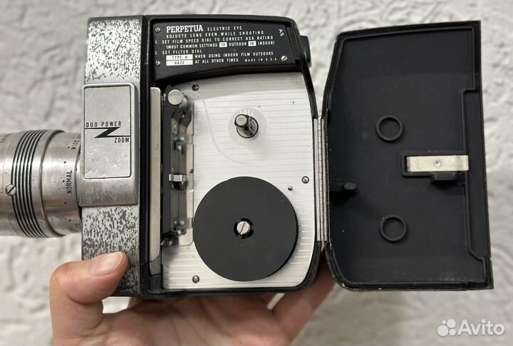 Кинокамера Bell & Howell Zoomatic, USA