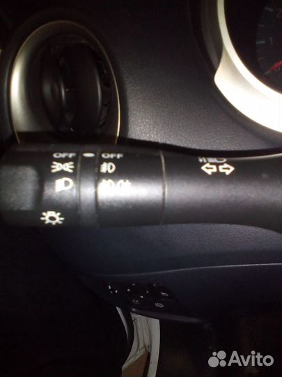 Переключатель света дворников на Ниссан Жук,Nissan