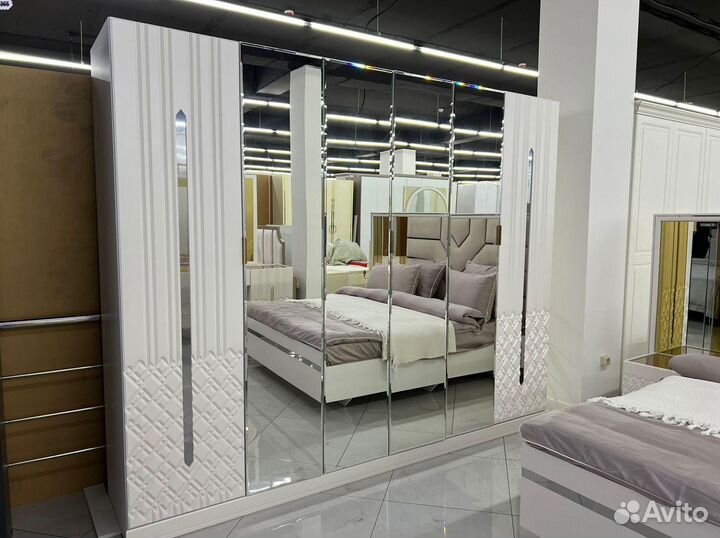 Спальный гарнитур Доставка