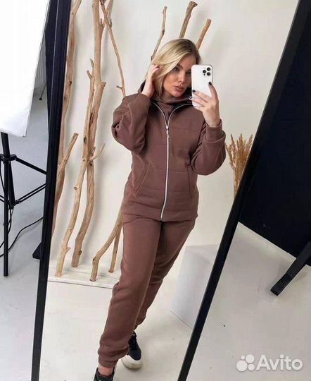 Спортивный костюм женский