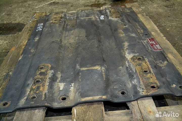 Пластина под сцепное устройство (седло) MAN TGX 18.440 (01.07)