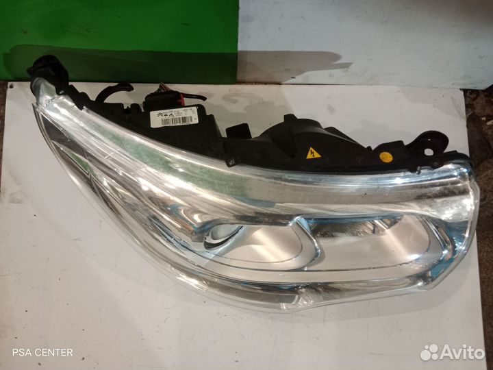 Фара левая ксенон Citroen C4 B7/Citroen DS4