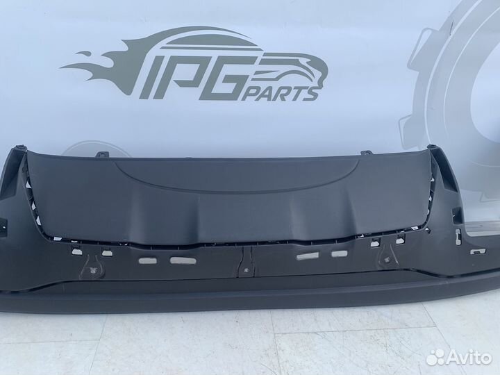 Накладка заднего бампера Mercedes A1568852600