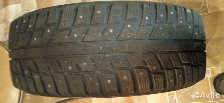 Kumho I'Zen KW22 215/55 R17 98T