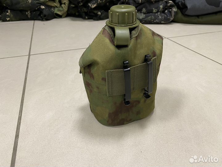 Фляжка армейская 1 литр пластик с котелком в чехле