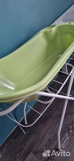 Ванночка для купания с подставкой