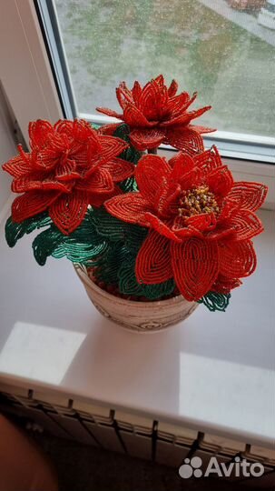 Цветы из бисера