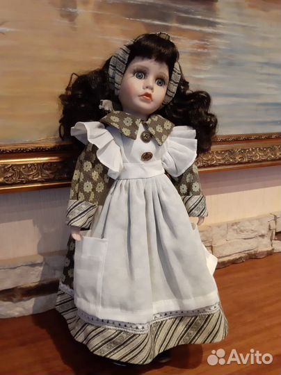 Кукла фарфоровая коллекционная