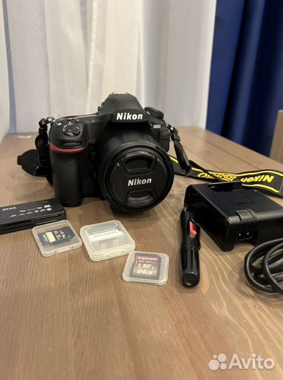 Зеркальный фотоаппарат Nikon d850 с объективом