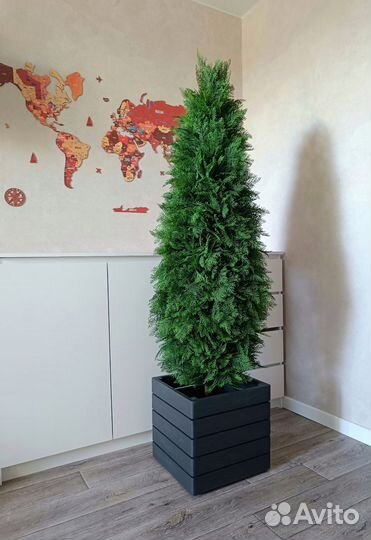 Искусственная туя / искусственное дерево