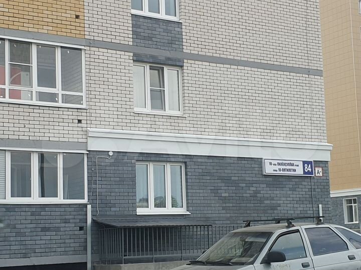 2-к. квартира, 65,4 м², 1/18 эт.