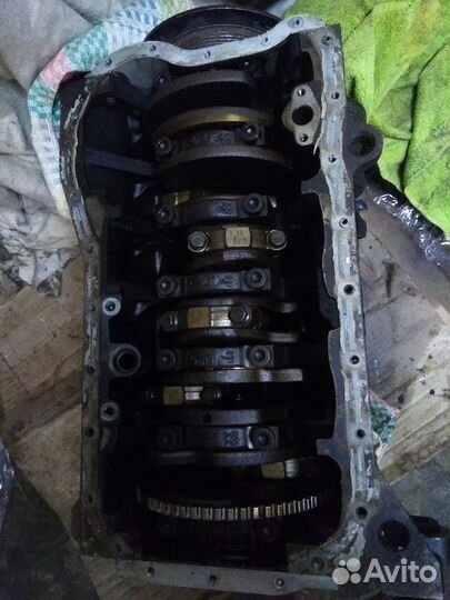 Блок цилиндров AYL vr6 24v