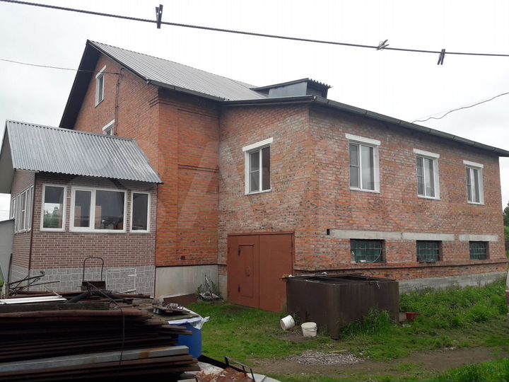 Дом 420 м² на участке 46 сот.