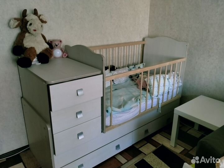 Кровать трансформер с пеленальным столиком