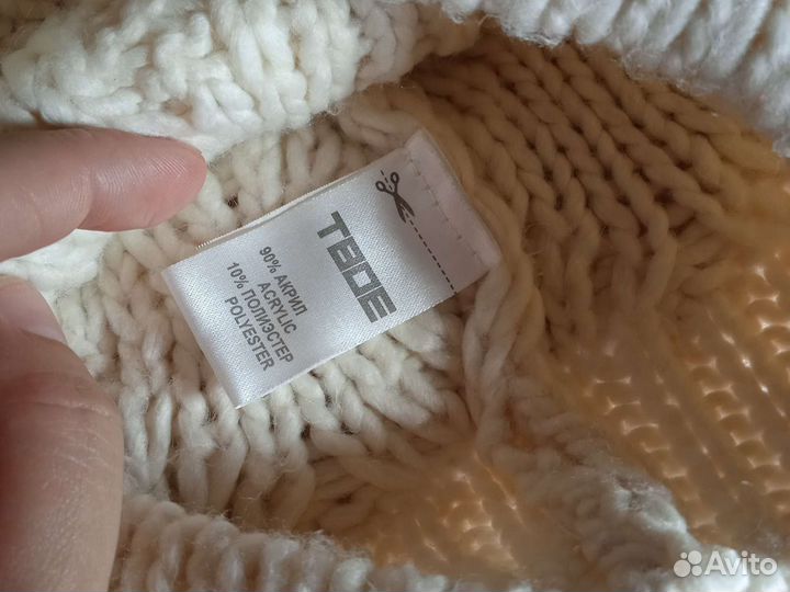 Шапка твое для девушки