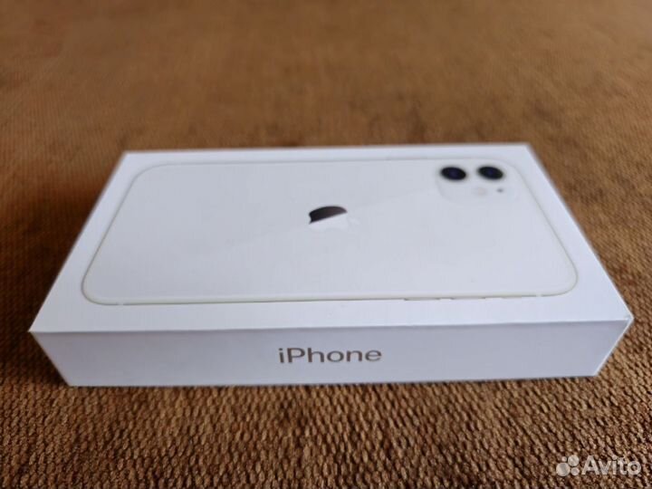 iPhone 11, 64 ГБ