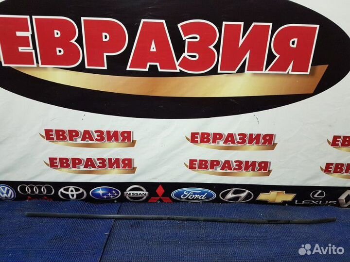 Молдинг крыши левый Mazda Premacy cpew FS 2002