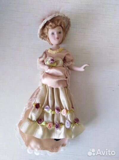 Кукла фарфоровая. СССР Дама эпохи