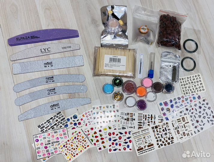 Продам все для маникюра