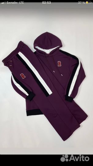 Спортивный костюм женский