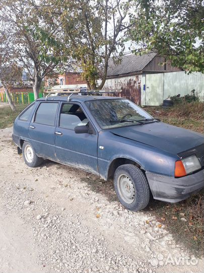 ИЖ 2126 1.6 МТ, 2002, 304 000 км