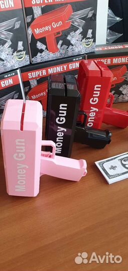 Розовый деньгомет пистолет для денег