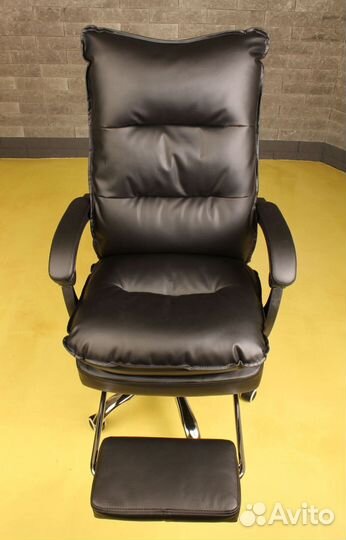 Офисное кресло (геймерское). Кресло для директора