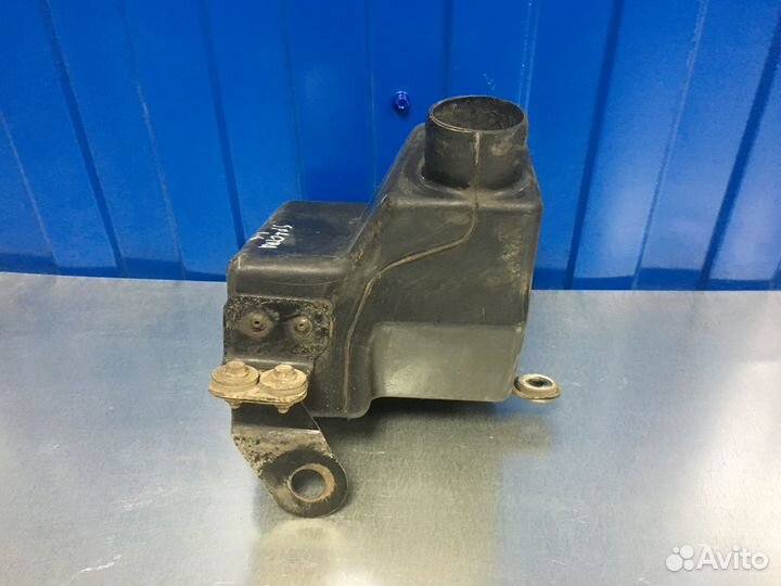 Резонатор воздушного фильтра Киа Спектра