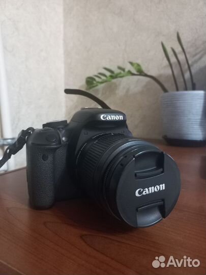 Фотоаппарат Canon EOS 600D